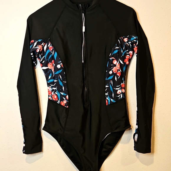 Floral Long Sleeve Rash Guard Women's 1 Piece Swimsuit Sz. L NWOT  Zip Front - Picture 8 of 8